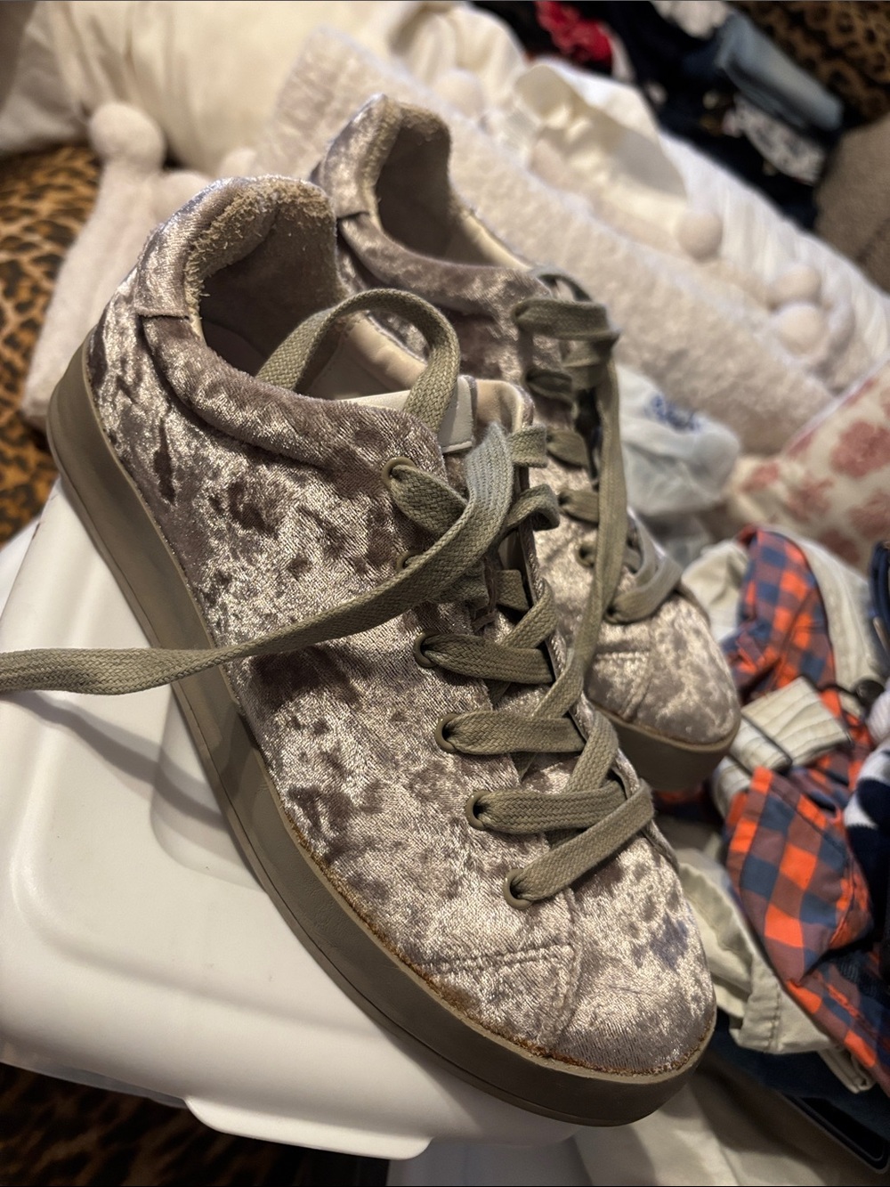 rag & bone Velvet Low-Top Sneakers in Taupe (lite Green) size 7.5